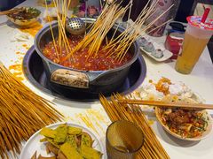 -钢管厂五区小郡肝串串香(蜀都万达店)