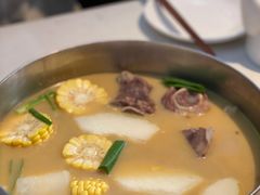 -肥仔文澳门猪骨煲(南京西路店)