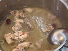 -喃喃椰·糟粕醋·椰子鸡火锅(七堡花园店)