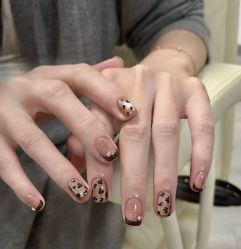 -赢韵美甲美睫瑞士净斑中心