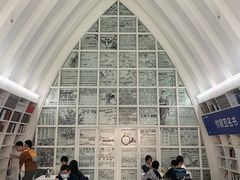 -钟书阁(松江泰晤士小镇店)