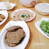 朋友说带我来吃一家超厉害的贵桂林过桥米线
