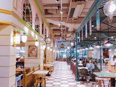 大堂-大食代美食广场(上海中心店)