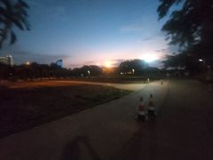 -万绿园