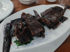 -湖南人家湘菜馆(镇江路店)