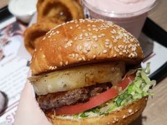 -The Habit Burger Grill 哈比特汉堡(复兴soho店)