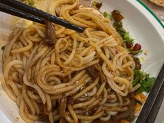 湖南麻辣拌粉-百春原湖南牛肉粉(百联世纪店)