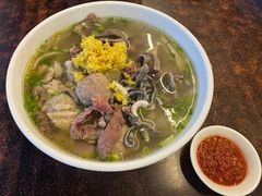 -潮镇老尾牛杂(环城西路店)