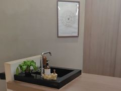 -灸春堂·艾灸·痛症·整脊连锁(之江银泰店)
