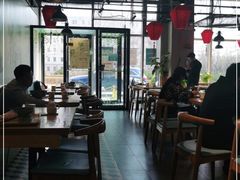 大堂-头壹号  羊汤·饸饹面·大油条(嘉华店)