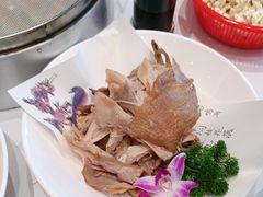 -梅利汴京烤鸭•开封豫菜地标店(东大街店)