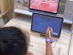 -2平米正姿学习桌&学而思学习机(宝山龙湖天街)