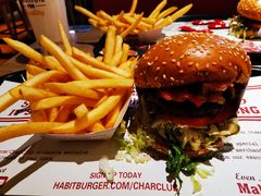 -The Habit Burger Grill 哈比特汉堡(复兴soho店)