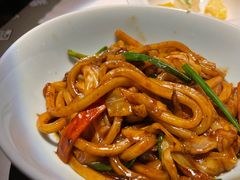 -穹六人间 people 6(岳阳路店)