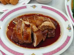 玫瑰豉油鸡（例）-东鑫记港式茶餐厅(南京东路店)