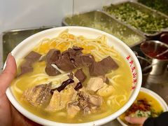 -文山荷鲜居(翠湖店)