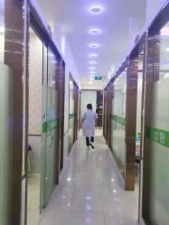 -苗医生专业祛痘·皮肤管理