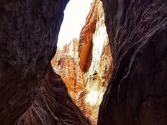 -天山神秘大峡谷