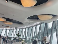 -广州塔卢特斯法国旋转餐厅