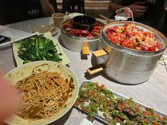 -巴厘龙虾·榜首油焖大虾(音乐学院·沿江酒馆店)