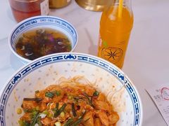 -鲁达面馆本帮风味(共康东路店)