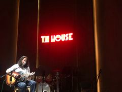 -TZ House音乐现场(来福士中心店)