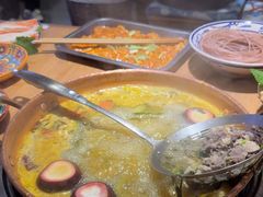 -洱火云南酸菜牛肉火锅(石景山当代商城店)