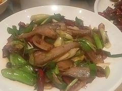 腊肉炒辣椒-茅庐毛血旺(临沂泰盛广场店)