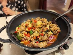 紫苏干锅牛蛙-东湖177艺术餐厅 · 东坡院子