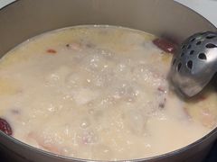 -洪氏嗨捞·猪肚鸡火锅(阳光天地店)