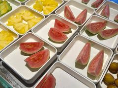 -涨巢·潮玩水疗局