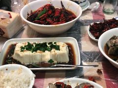 -吴记口味馆