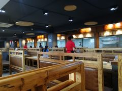 大堂-老边饺子馆(中街店)