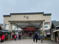 -平望服务区·停车场