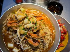 -巴厘龙虾·榜首油焖大虾(音乐学院·沿江酒馆店)