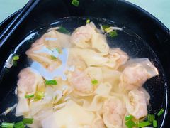 鲜肉小馄饨-白玉兰小吃(新村路店)