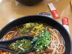-三千粉牛肉米粉(来客茂店)