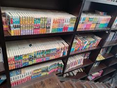 -钟书阁(松江泰晤士小镇店)