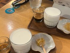 -默迹咖啡馆