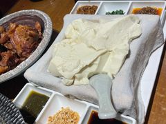 -95号酱骨·一块豆腐(展春园西路店)