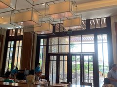 -亚龙湾希尔顿自助餐厅·海鲜·烧烤·沙滩BBQ·现场乐队