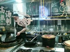 -挂旗柴锅鸡(蚌山区嘉年华店)