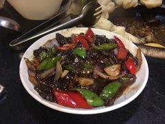 山蘑炒肉-龙福源密云水库灶台鱼
