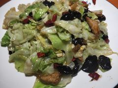 木耳白菜爆豆腐-二姐家三个拿手菜·北塘海鲜·大馅锅贴王(成林道店)