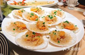Garlic Fried Rice Noodles with Hokkaido Scallop