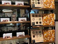 -Laderach 莱德拉(上海环贸iapm店)