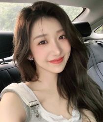 -丝语萱形象