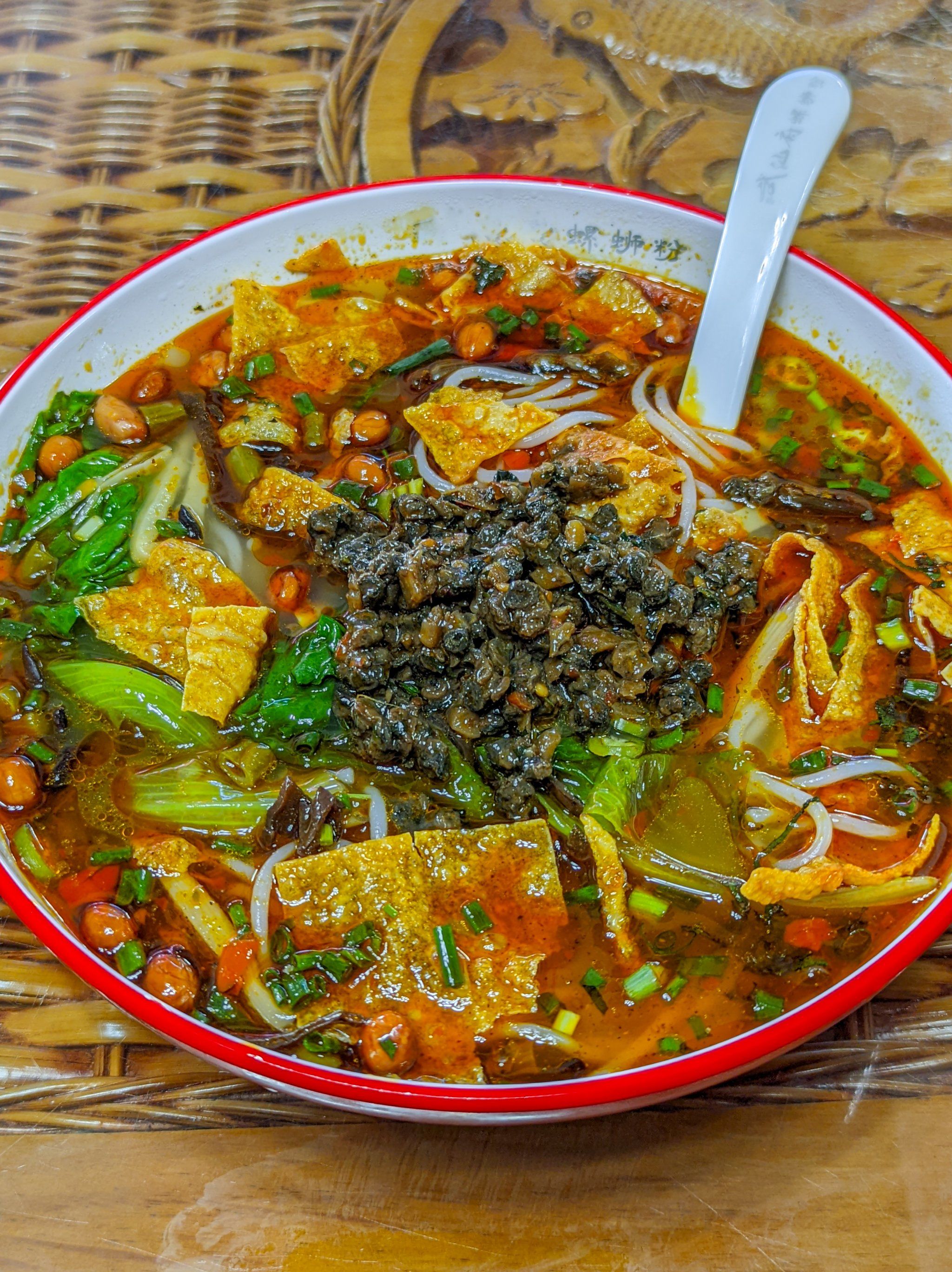 5.8元 满是螺肉的螺蛳粉