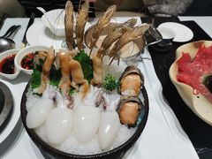 -红鼎豆捞·非遗鲍皇汤火锅(宝丰路店)