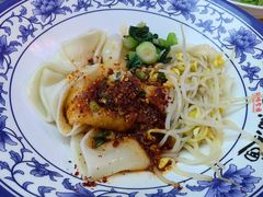 油泼扯面-陕味食族油泼面·小炒盖码面(双榆树店)